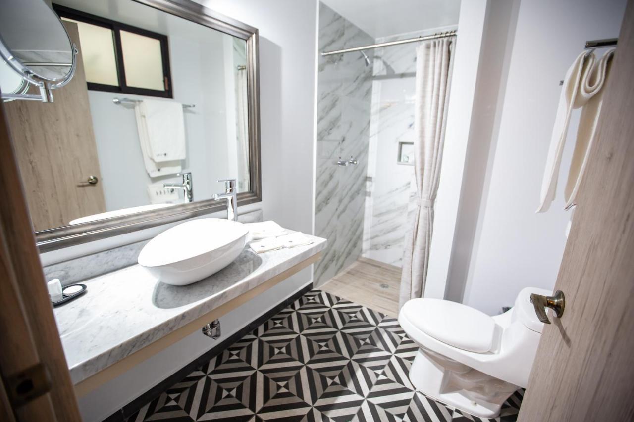 Hotel Esfera Тулансинго Экстерьер фото